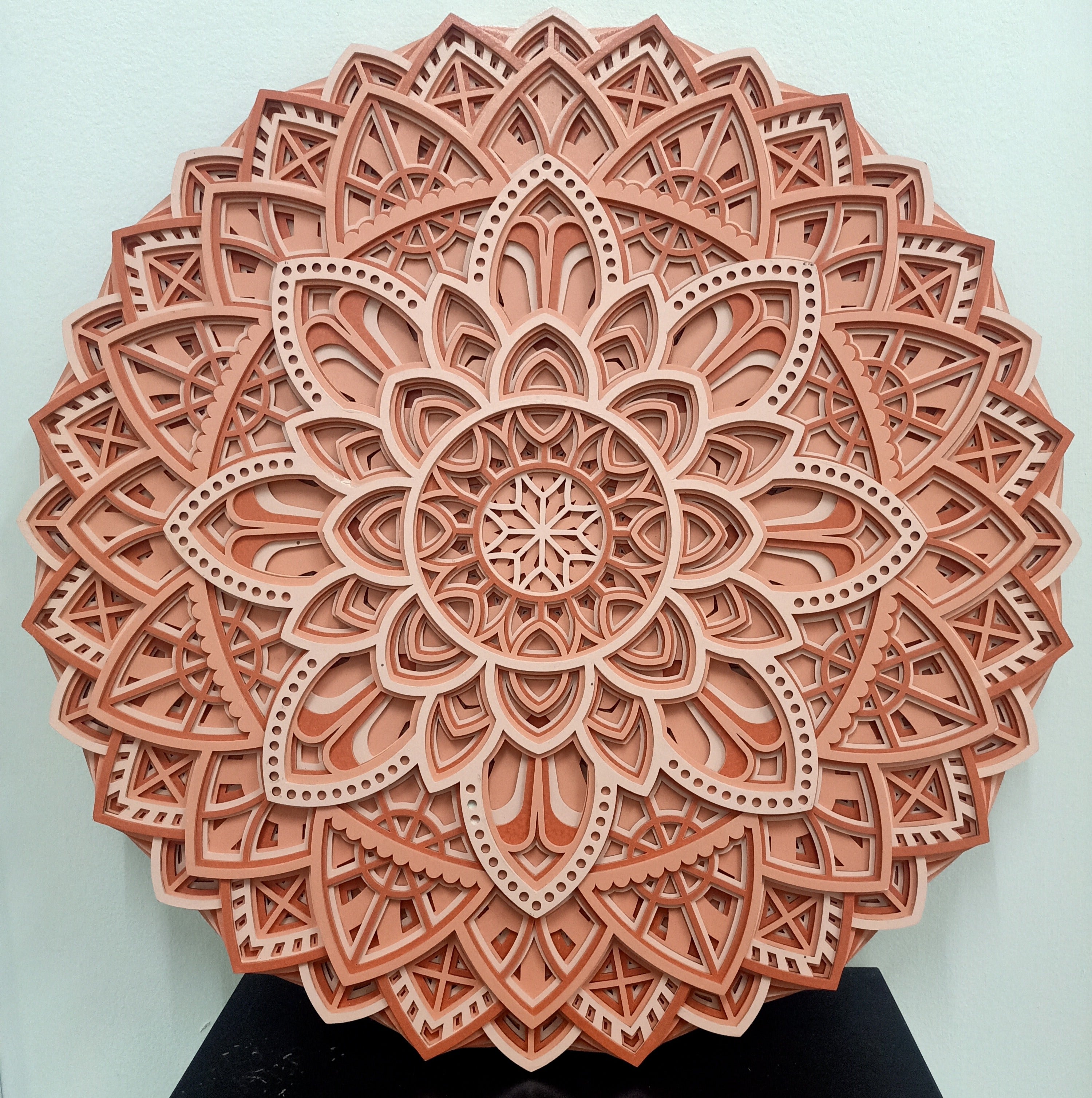 Decoración multicapa geométrica