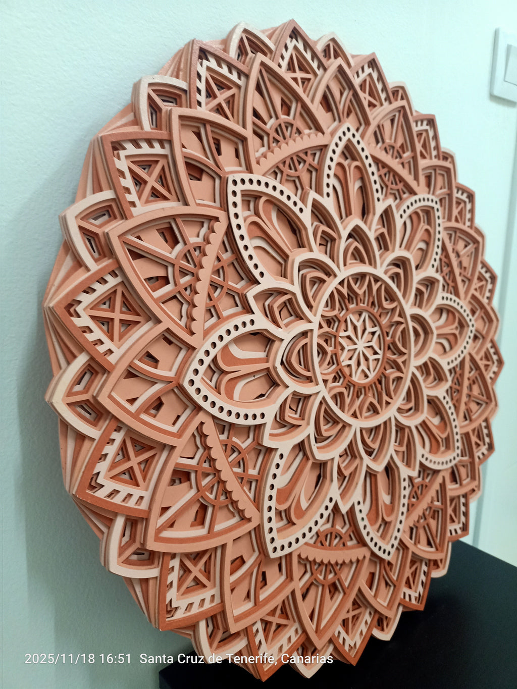 Decoración multicapa geométrica