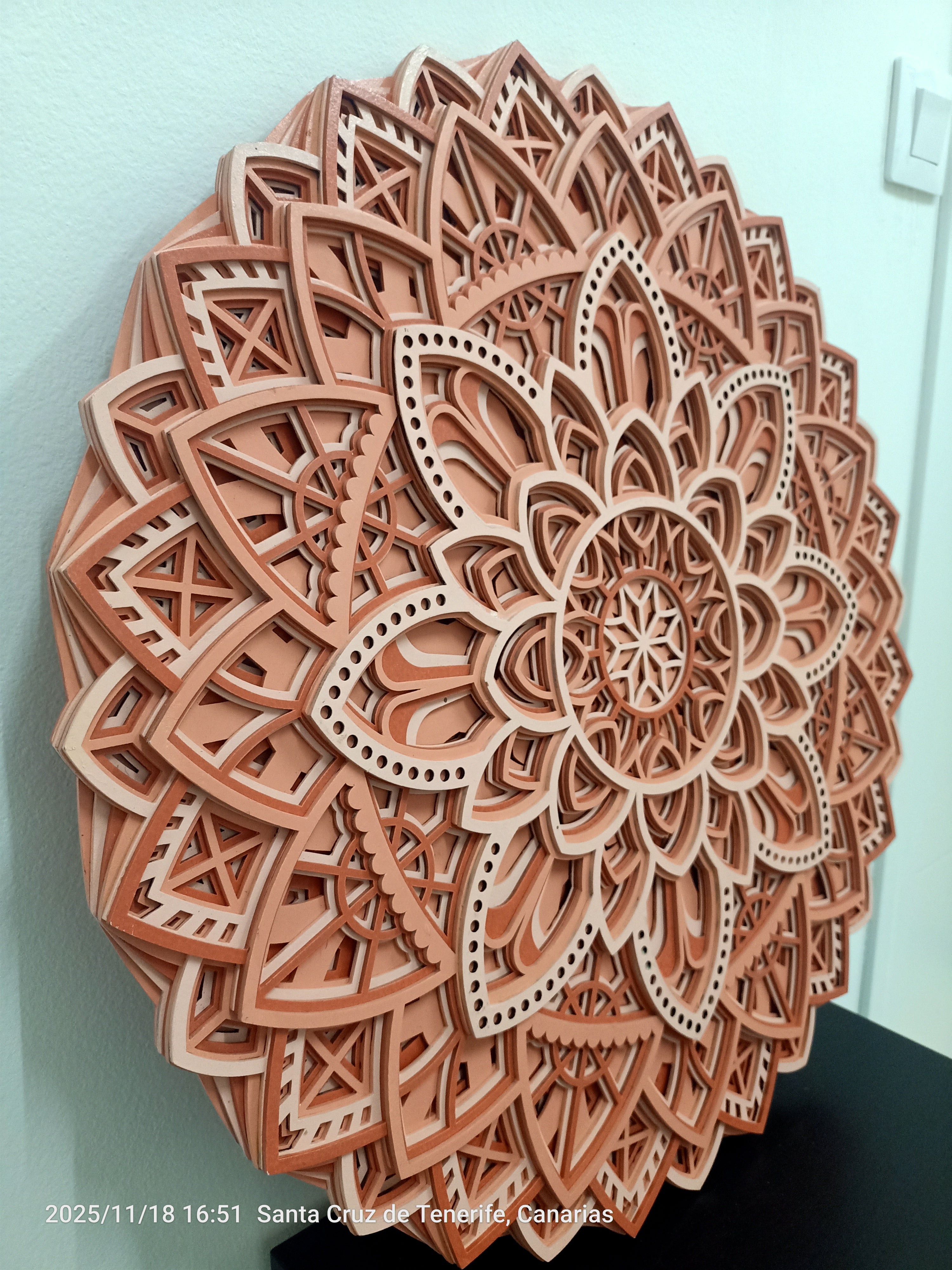 Decoración multicapa geométrica